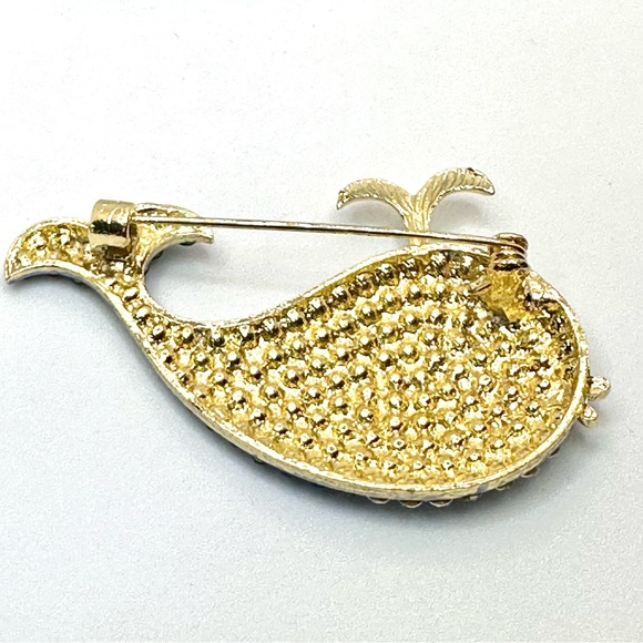NWOT - Sparkling Blue Rhinestone Whale Brooch - Picture 6 of 9